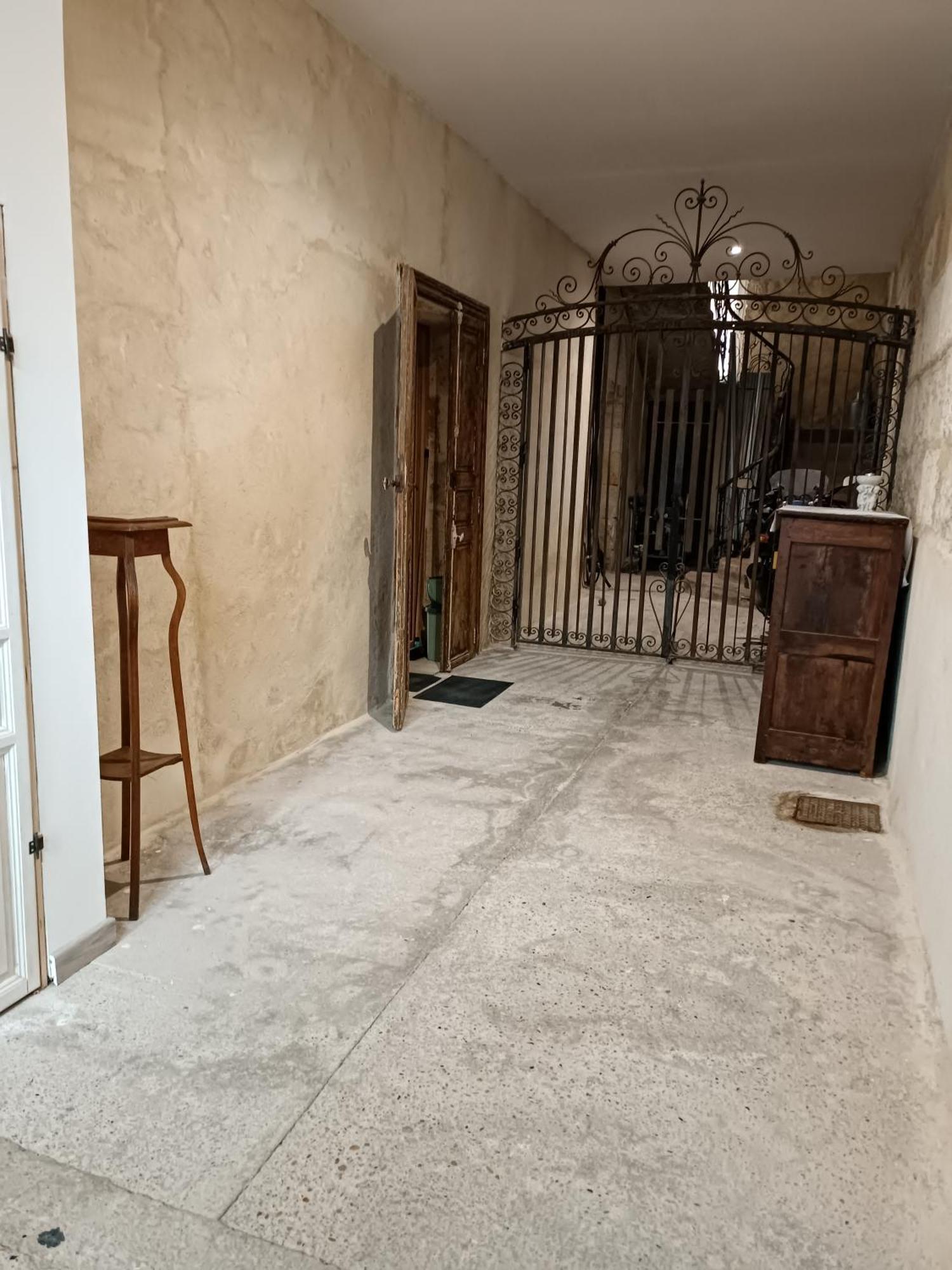 Dans Maison De Maitre, Appartement Independant. Montfrin Εξωτερικό φωτογραφία