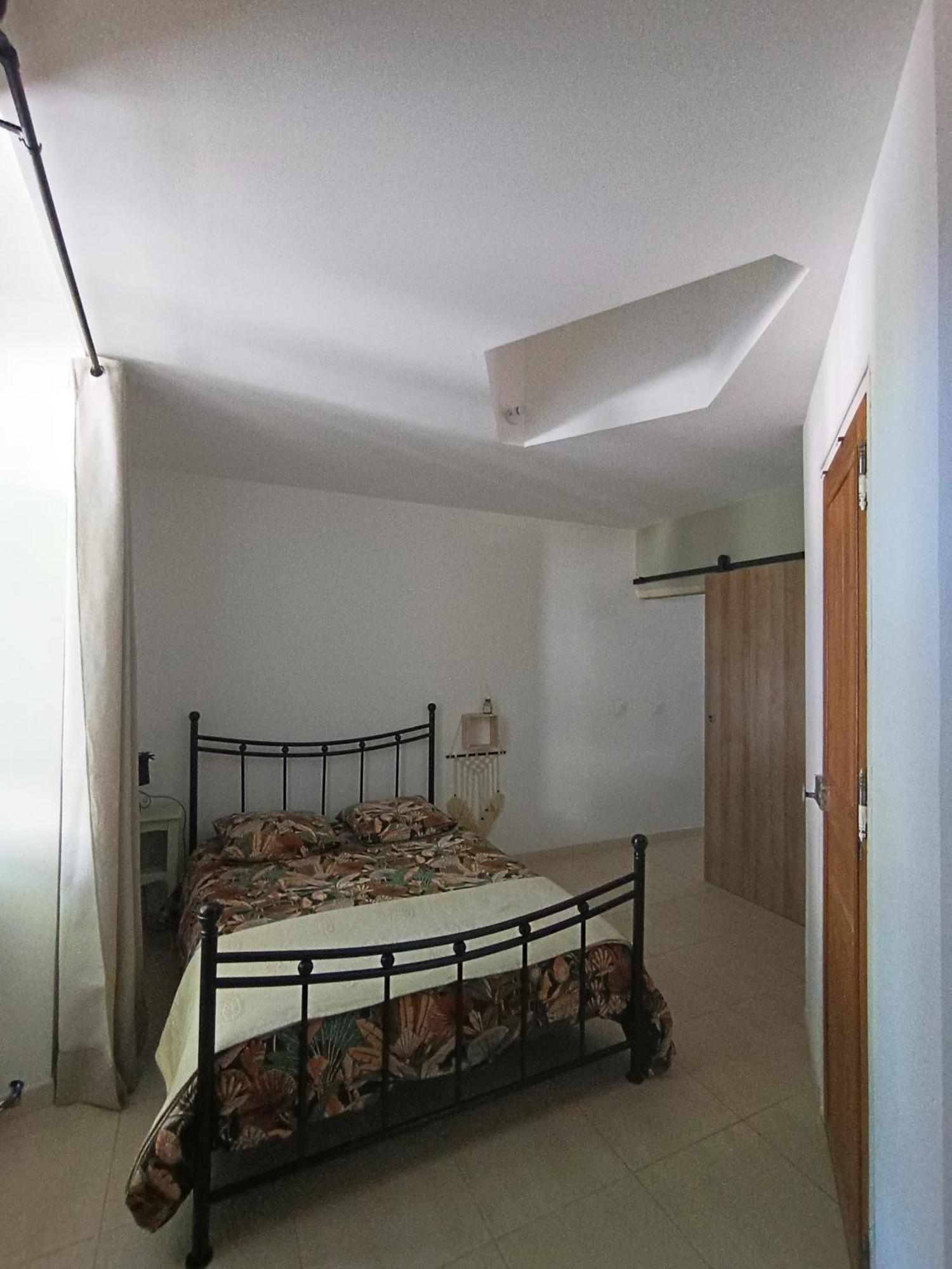 Dans Maison De Maitre, Appartement Independant. Montfrin Εξωτερικό φωτογραφία