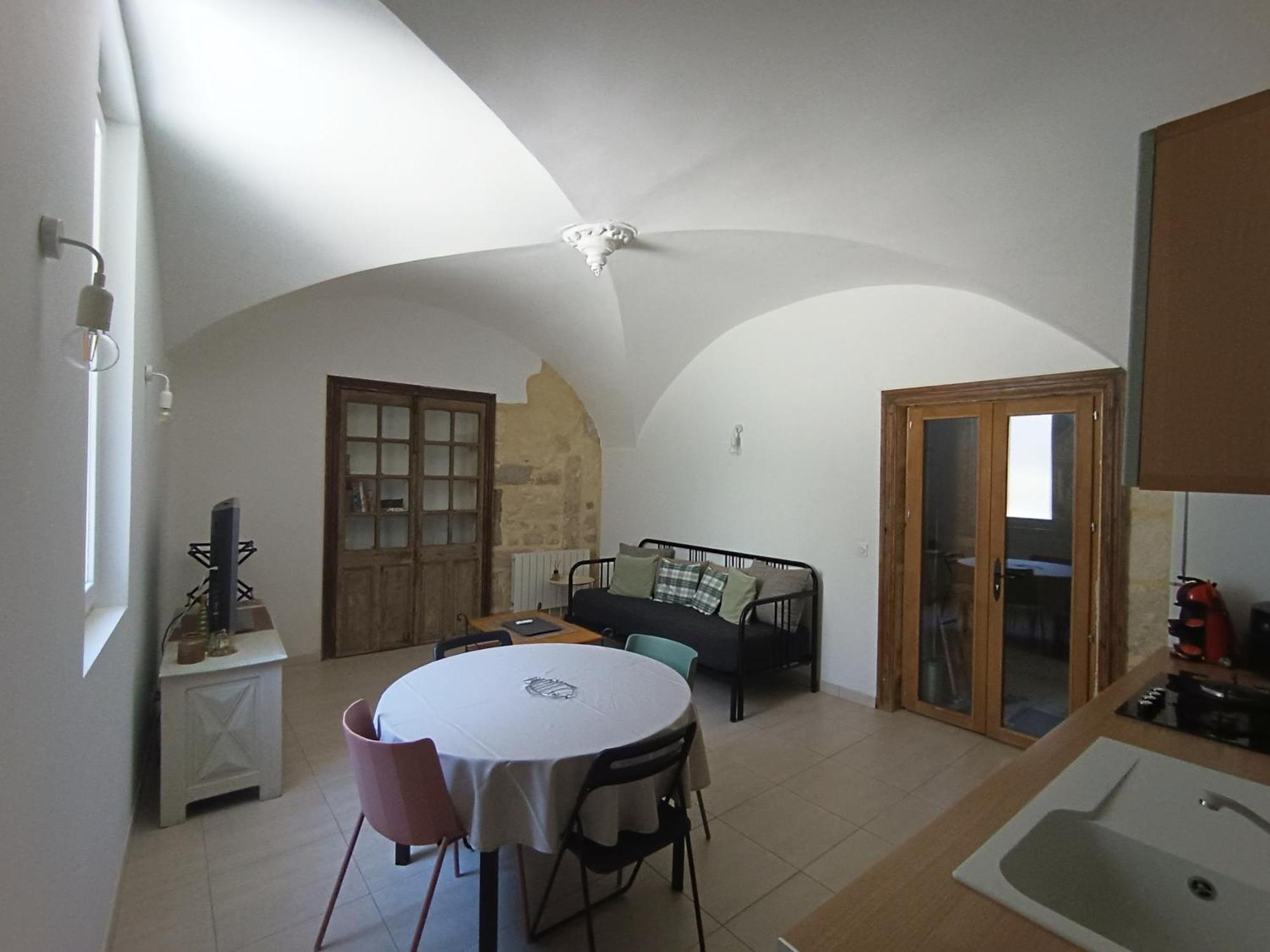 Dans Maison De Maitre, Appartement Independant. Montfrin Εξωτερικό φωτογραφία